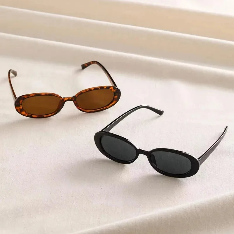 Vintage Oval™ Small-Frame Sunglasses - Trend Vibes