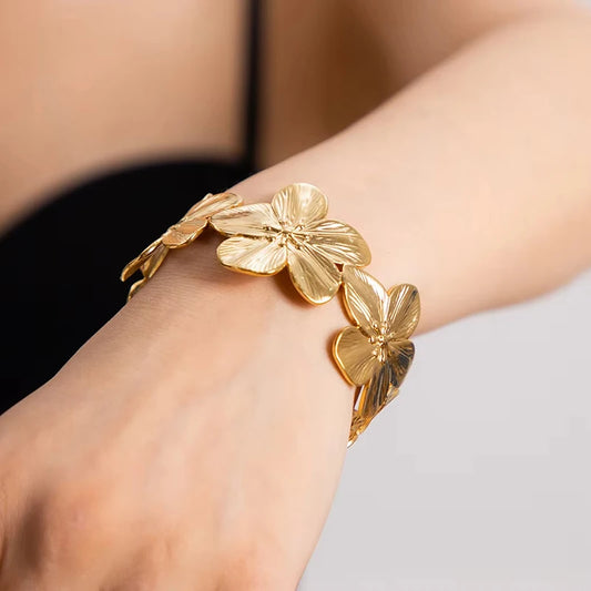 Blossom Golden Cuff - Trend Vibes