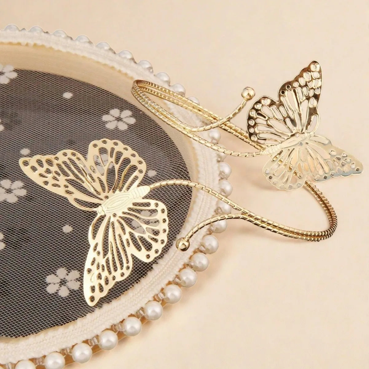 Butterfly Whisper Arm Ring - Trend Vibes